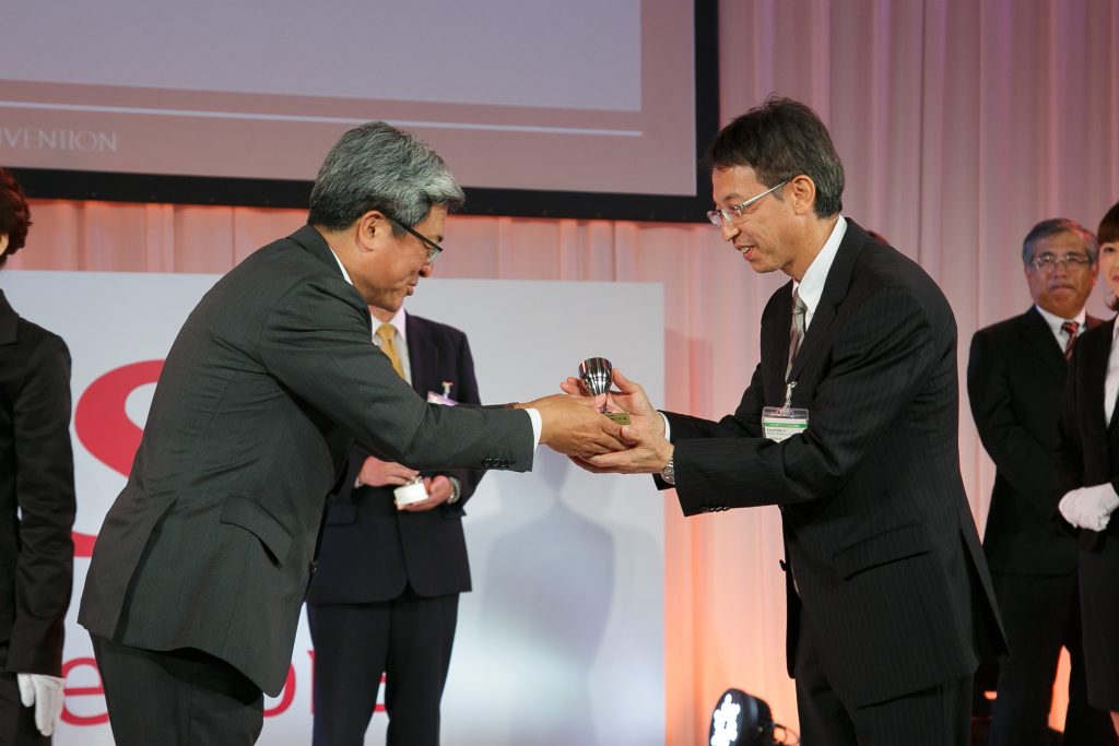 Received the DENSO Quality Award (2016) | 松岡鐵工所